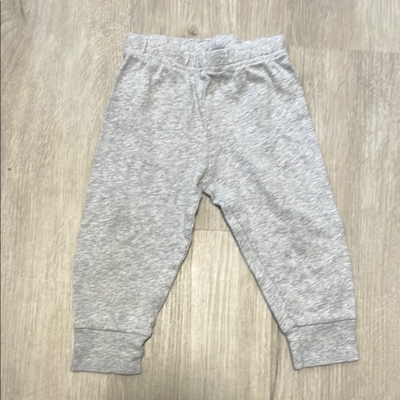 4 for $20 Gray Kids Jogger Pants - Picture 1 of 1